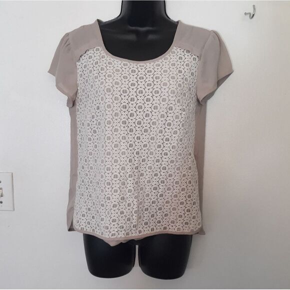 Lauren Conrad lace front blouse - Picture 1 of 4